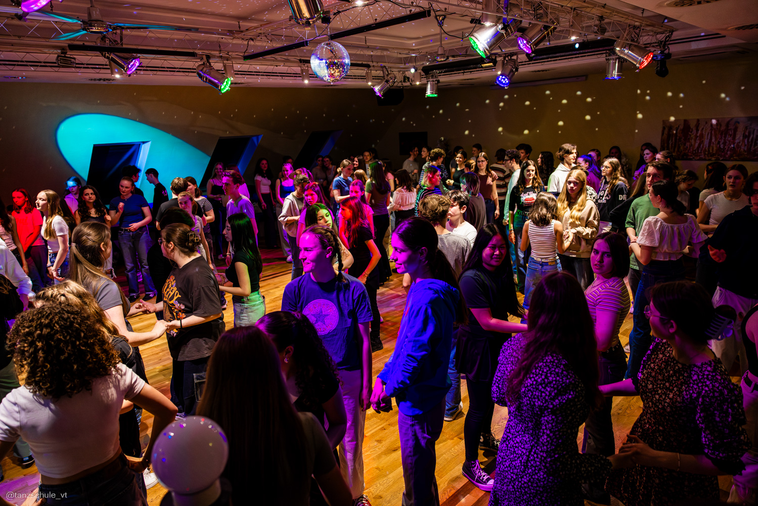 20240420 Huckepack Tanzparty 4286